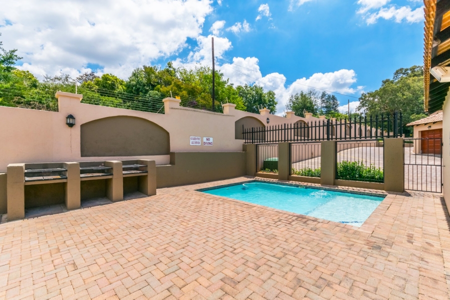 2 Bedroom Property for Sale in Noordheuwel Gauteng