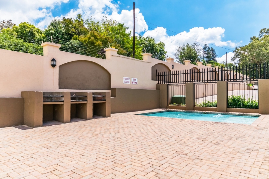 2 Bedroom Property for Sale in Noordheuwel Gauteng