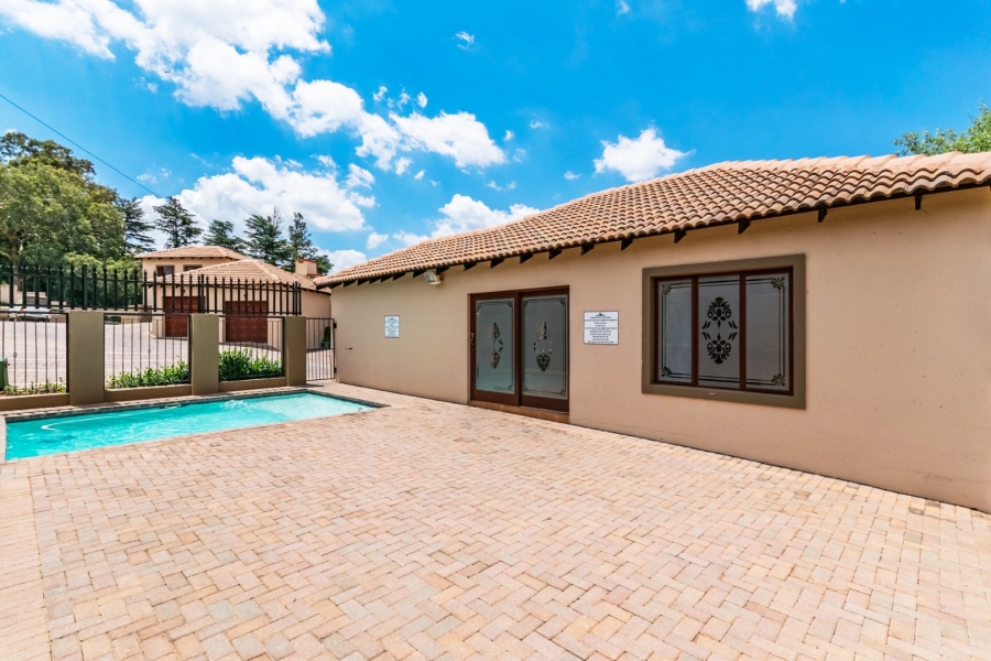 2 Bedroom Property for Sale in Noordheuwel Gauteng