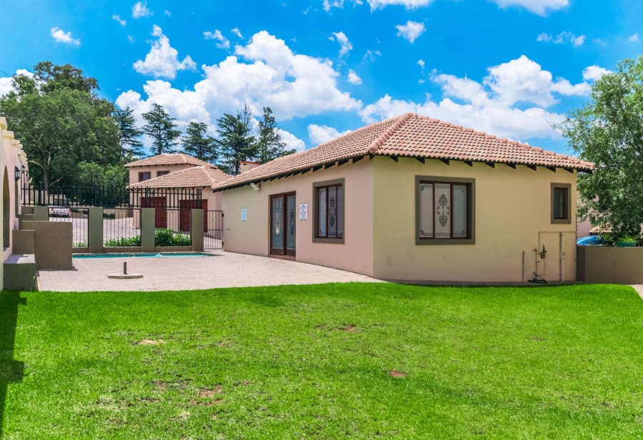 2 Bedroom Property for Sale in Noordheuwel Gauteng