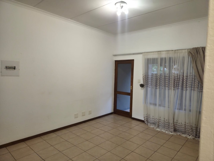 2 Bedroom Property for Sale in Helderwyk Gauteng