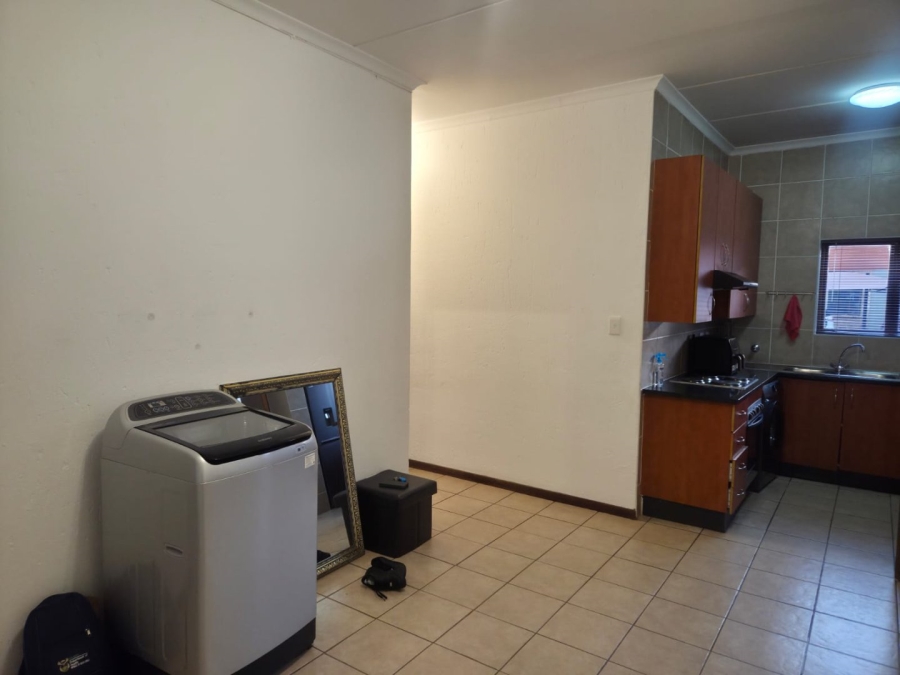 2 Bedroom Property for Sale in Helderwyk Gauteng