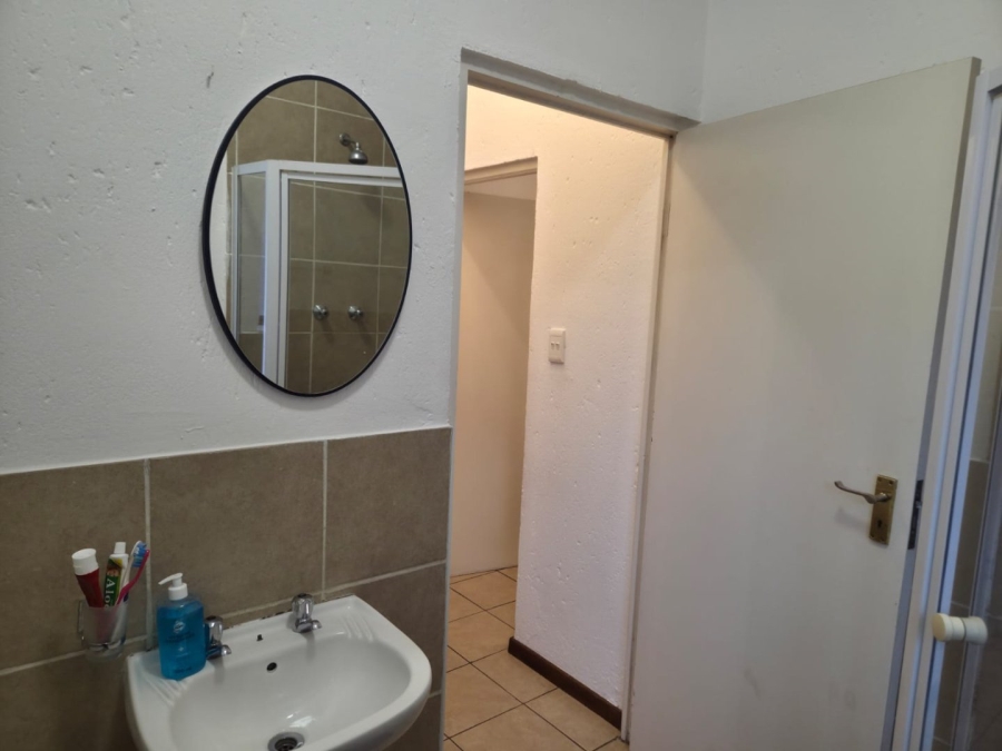 2 Bedroom Property for Sale in Helderwyk Gauteng