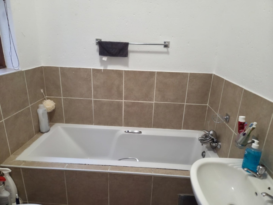 2 Bedroom Property for Sale in Helderwyk Gauteng