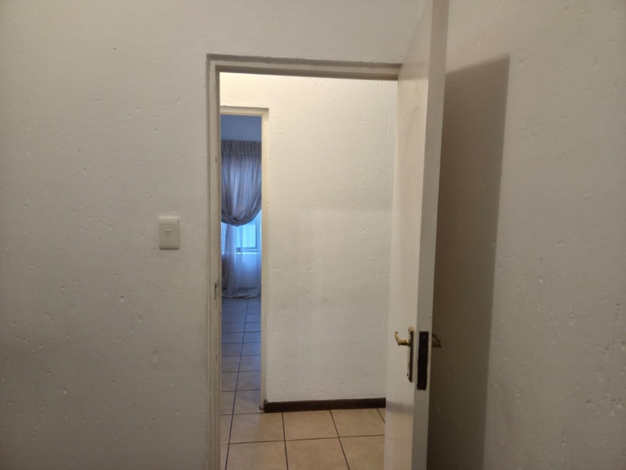 2 Bedroom Property for Sale in Helderwyk Gauteng