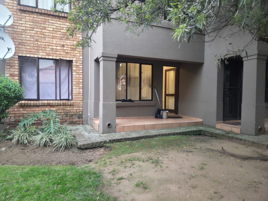 2 Bedroom Property for Sale in Helderwyk Gauteng