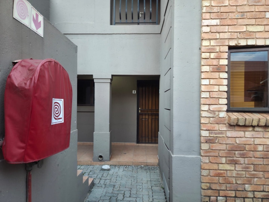 2 Bedroom Property for Sale in Helderwyk Gauteng