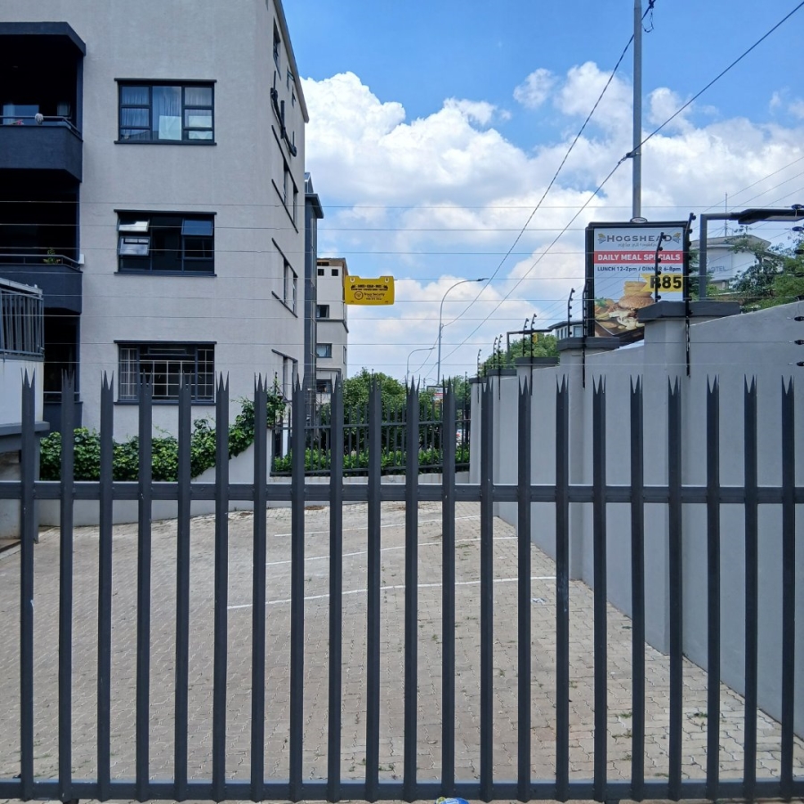 To Let 3 Bedroom Property for Rent in Illovo Gauteng