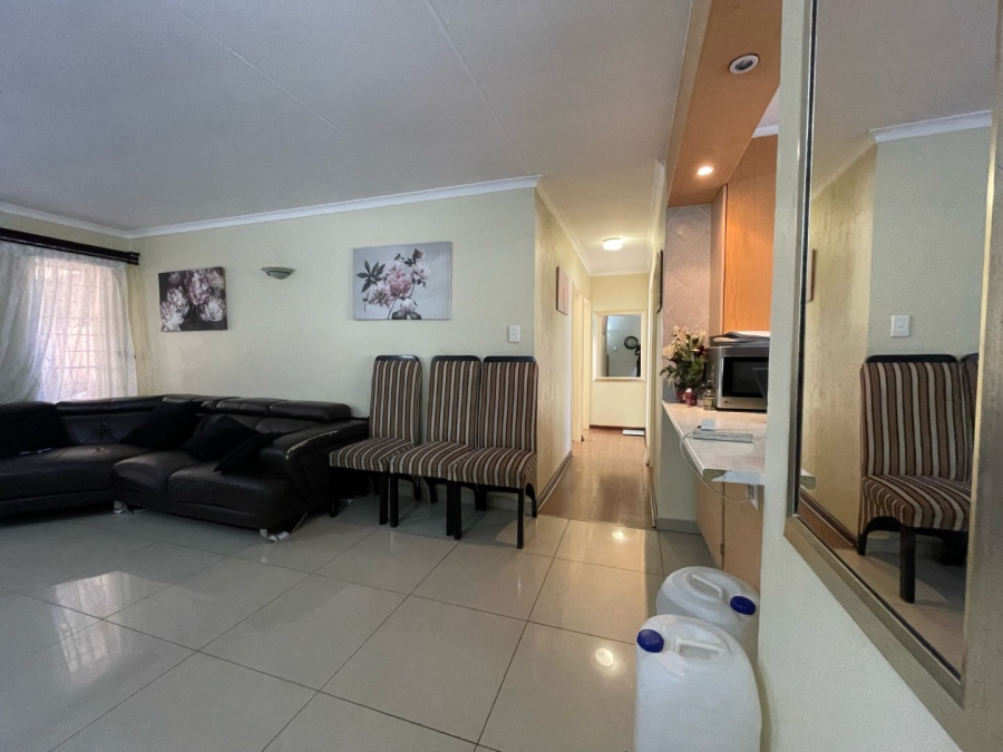3 Bedroom Property for Sale in Faerie Glen Gauteng