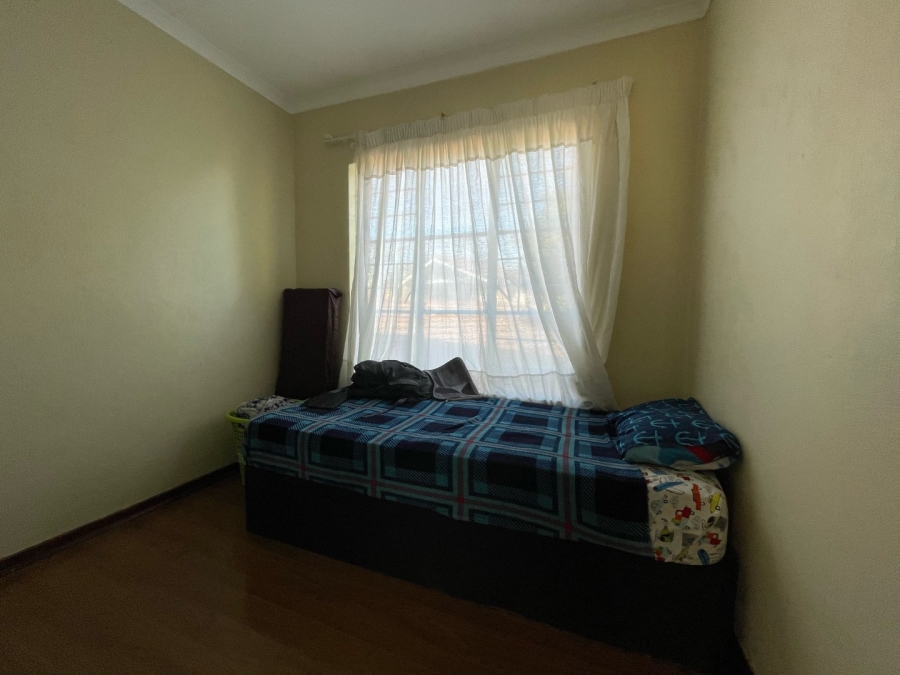 3 Bedroom Property for Sale in Faerie Glen Gauteng