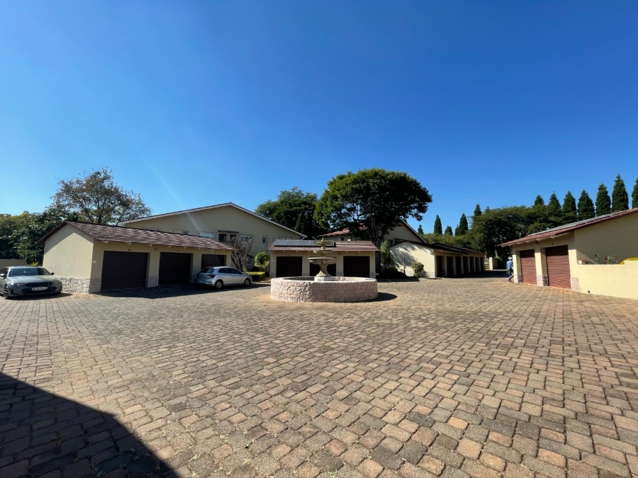 3 Bedroom Property for Sale in Faerie Glen Gauteng
