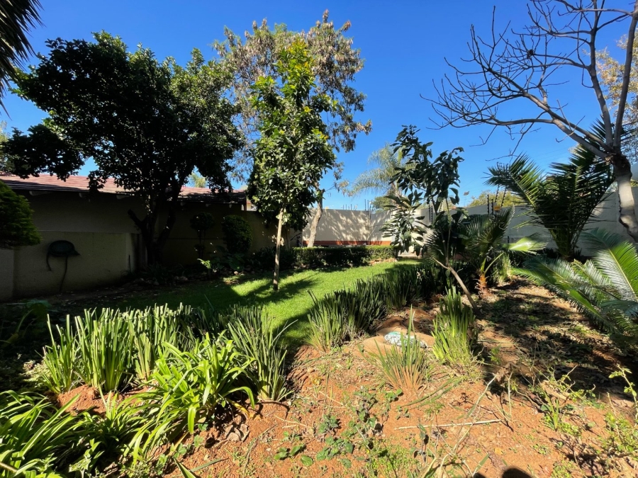 3 Bedroom Property for Sale in Faerie Glen Gauteng