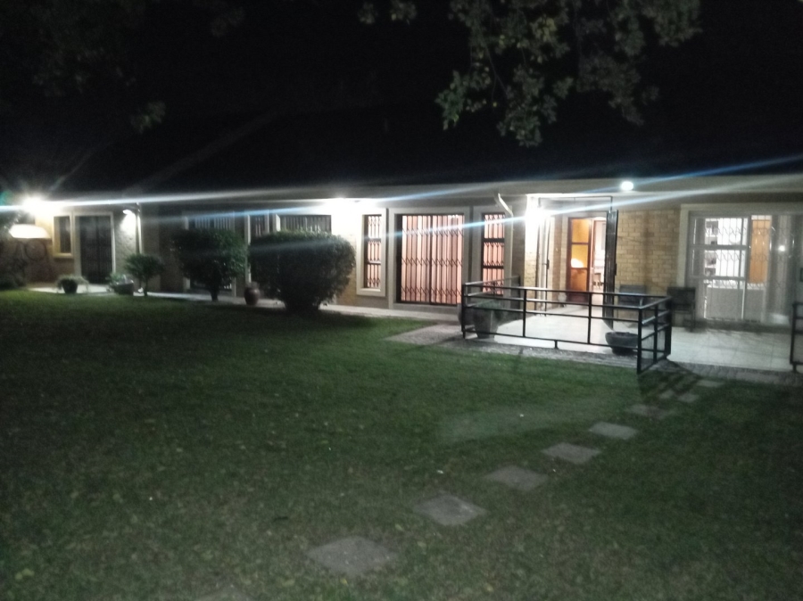 4 Bedroom Property for Sale in Riamar Park Gauteng