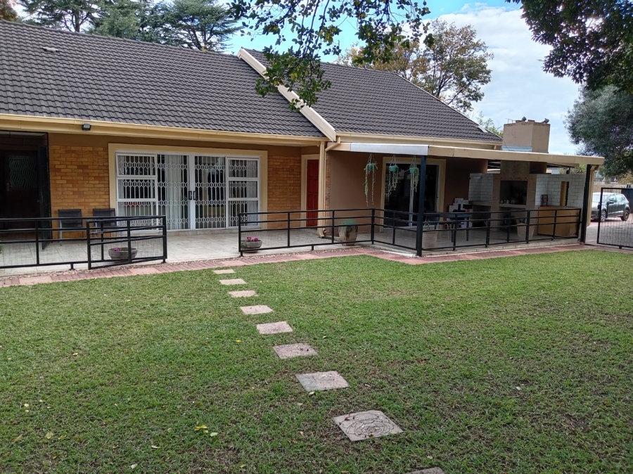 4 Bedroom Property for Sale in Riamar Park Gauteng