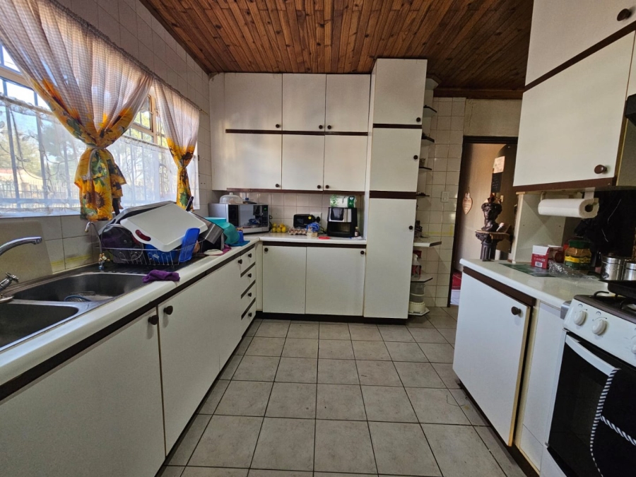 3 Bedroom Property for Sale in Dunnottar Gauteng