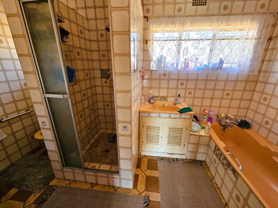 3 Bedroom Property for Sale in Dunnottar Gauteng