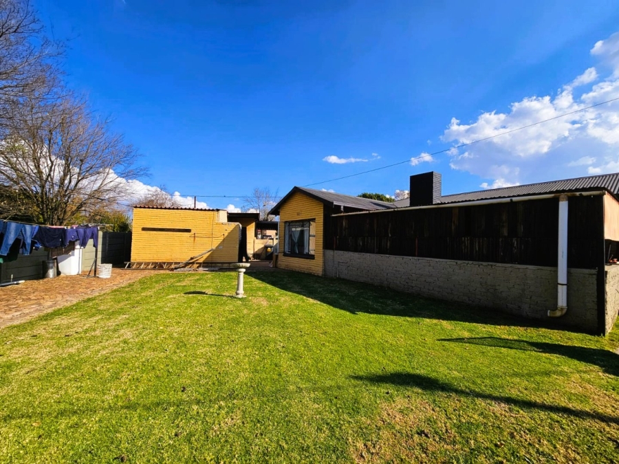 3 Bedroom Property for Sale in Dunnottar Gauteng