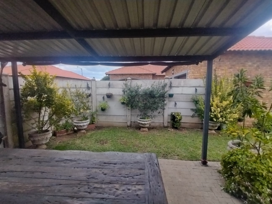 2 Bedroom Property for Sale in Riversdale Gauteng