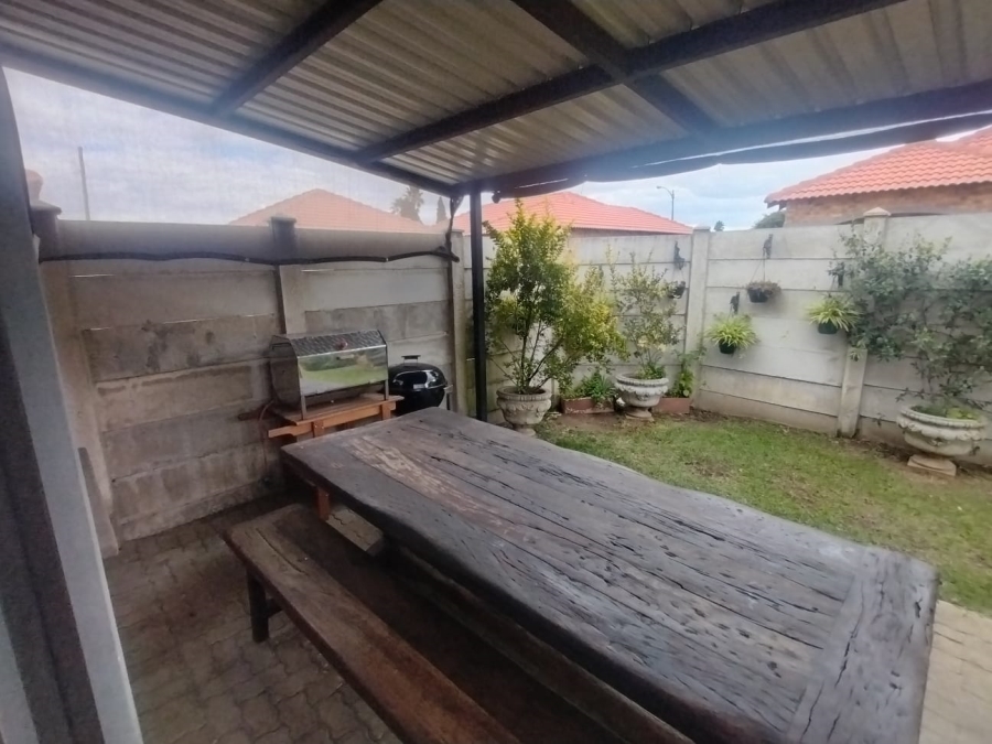 2 Bedroom Property for Sale in Riversdale Gauteng