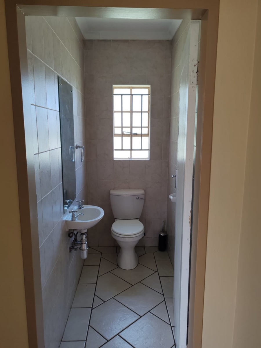 To Let 3 Bedroom Property for Rent in Beyers Park Gauteng