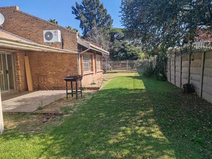 To Let 3 Bedroom Property for Rent in Beyers Park Gauteng