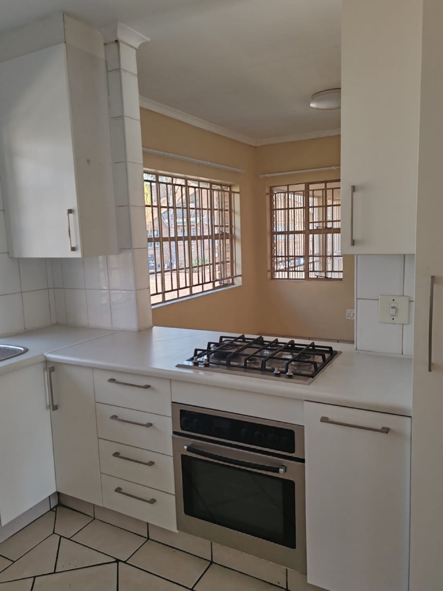 To Let 3 Bedroom Property for Rent in Beyers Park Gauteng