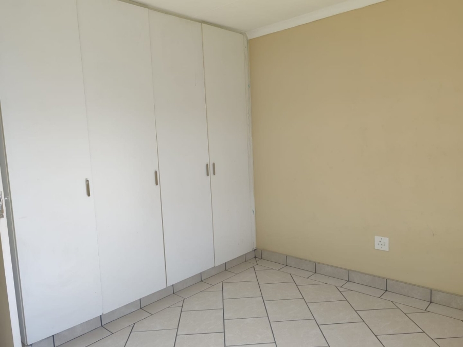 To Let 3 Bedroom Property for Rent in Beyers Park Gauteng