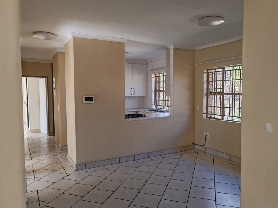 To Let 3 Bedroom Property for Rent in Beyers Park Gauteng