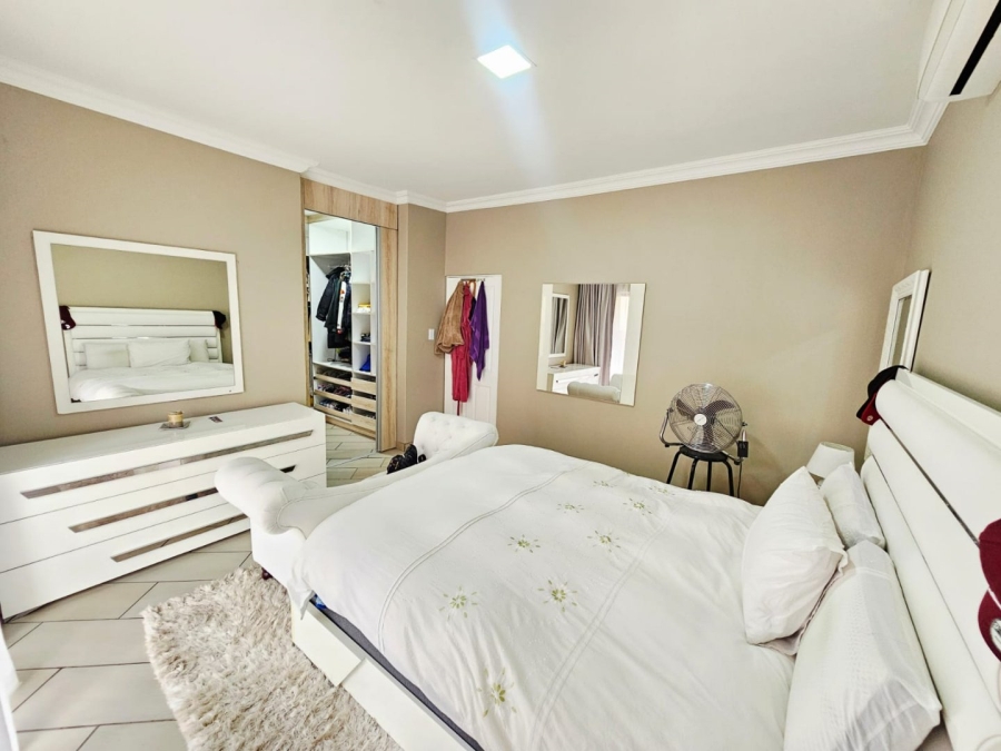 To Let 4 Bedroom Property for Rent in Monavoni Gauteng