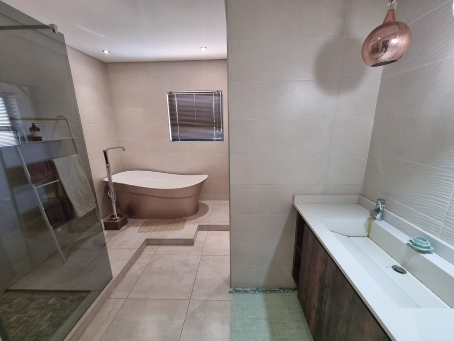 To Let 4 Bedroom Property for Rent in Savannah Country Estate Gauteng