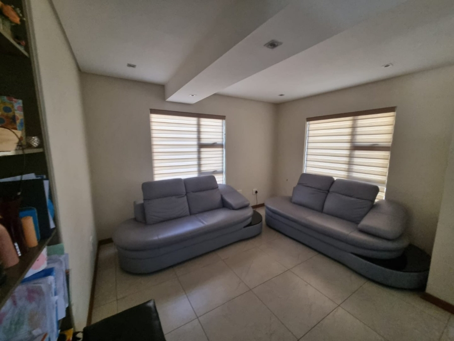 To Let 4 Bedroom Property for Rent in Savannah Country Estate Gauteng