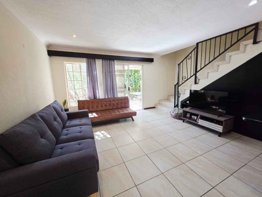 2 Bedroom Property for Sale in La Montagne Gauteng