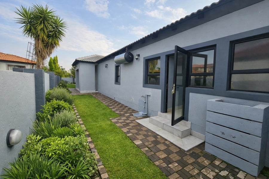 4 Bedroom Property for Sale in Arundo Estate Gauteng