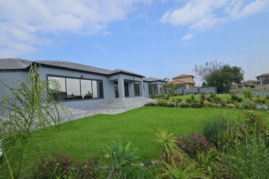 4 Bedroom Property for Sale in Arundo Estate Gauteng