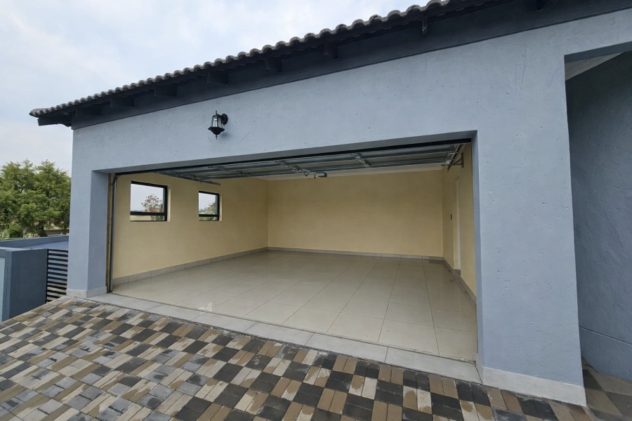 4 Bedroom Property for Sale in Arundo Estate Gauteng