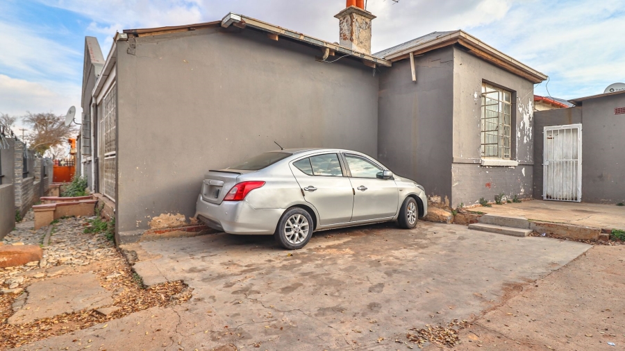 4 Bedroom Property for Sale in Malvern Gauteng