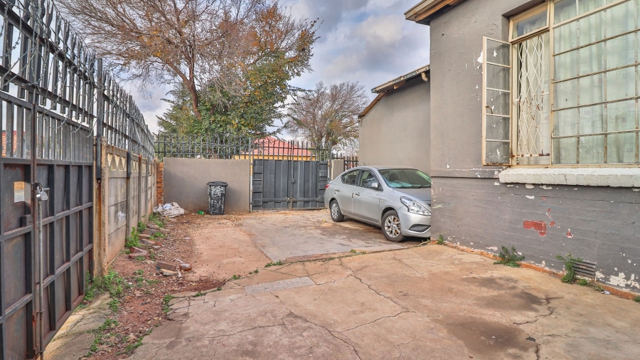 4 Bedroom Property for Sale in Malvern Gauteng