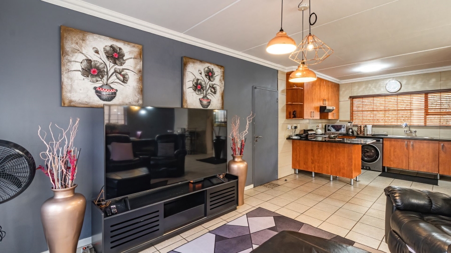 3 Bedroom Property for Sale in Bassonia Gauteng