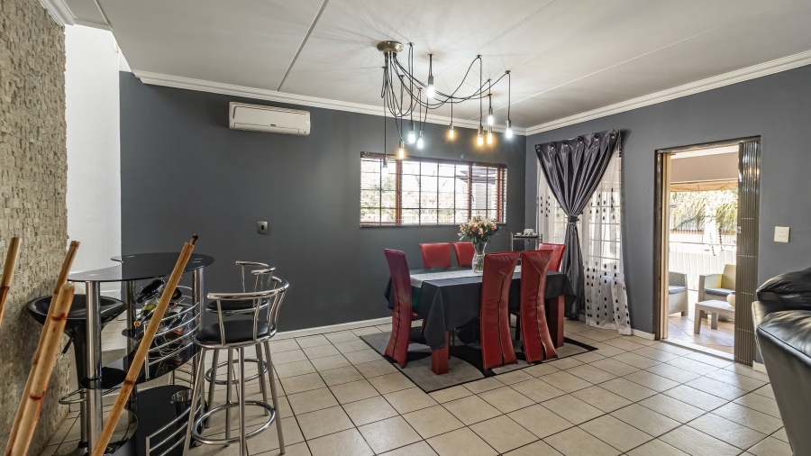 3 Bedroom Property for Sale in Bassonia Gauteng