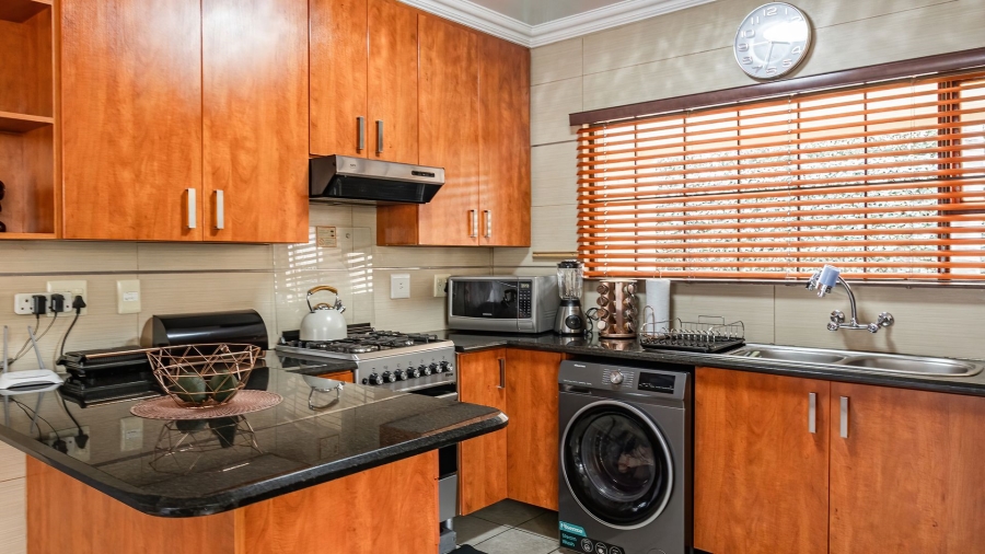 3 Bedroom Property for Sale in Bassonia Gauteng