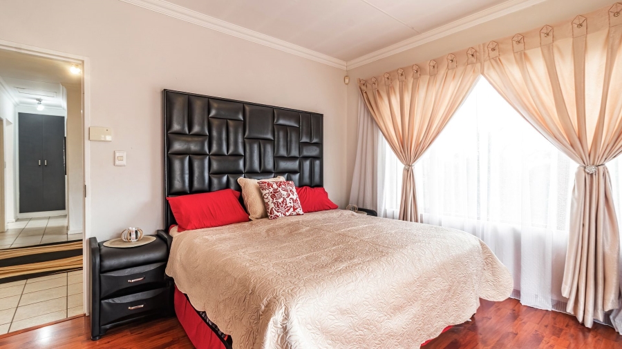 3 Bedroom Property for Sale in Bassonia Gauteng