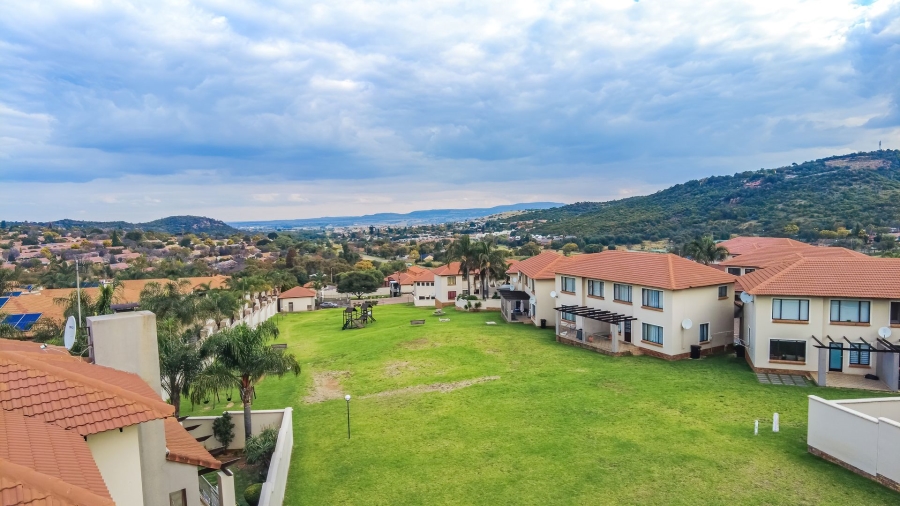 3 Bedroom Property for Sale in Bassonia Gauteng