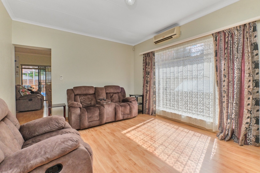 3 Bedroom Property for Sale in Weltevreden Park Gauteng