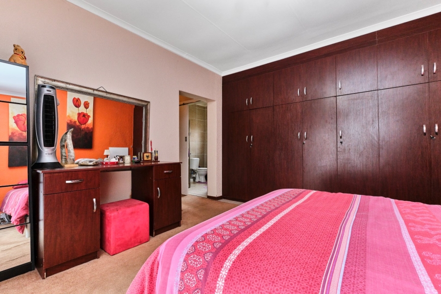 3 Bedroom Property for Sale in Weltevreden Park Gauteng