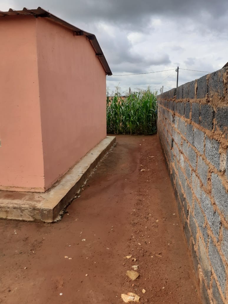 2 Bedroom Property for Sale in Etwatwa Gauteng