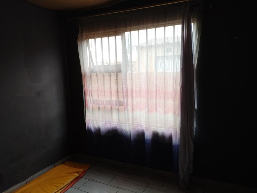 2 Bedroom Property for Sale in Roodekop Gauteng