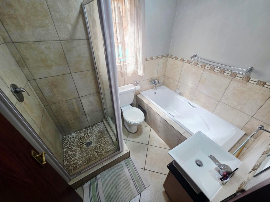 3 Bedroom Property for Sale in Twee Riviere Lifestyle Estate Gauteng