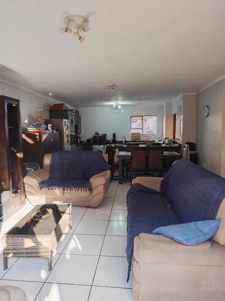 2 Bedroom Property for Sale in Vanderbijlpark SW 5 Gauteng