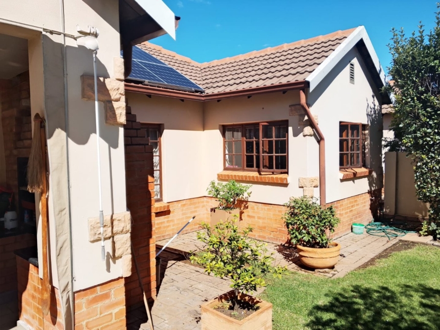 3 Bedroom Property for Sale in Montana Tuine Gauteng
