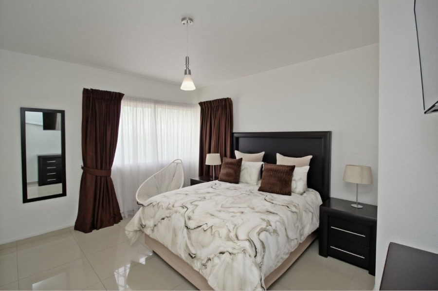 3 Bedroom Property for Sale in Wannenburghoogte Gauteng
